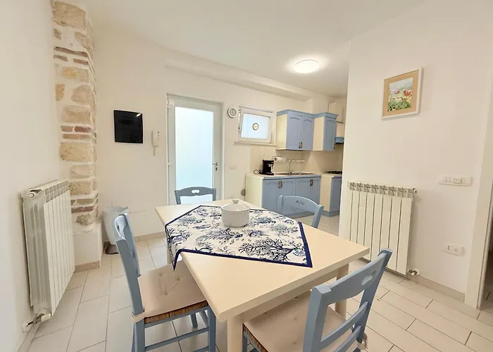 N308 - Numana, Comodo Trilocale In Centro Appartamento Numana