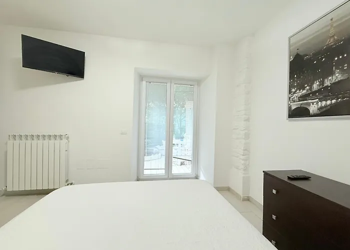 N308 - Numana, Comodo Trilocale In Centro Appartamento *